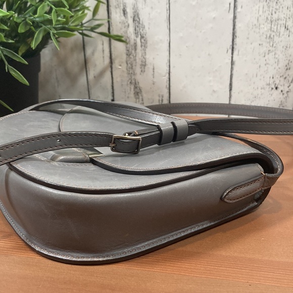 Celine Trotteur Small Grey Smooth Calfskin Leather Crossbody Bag - Picture 5 of 14